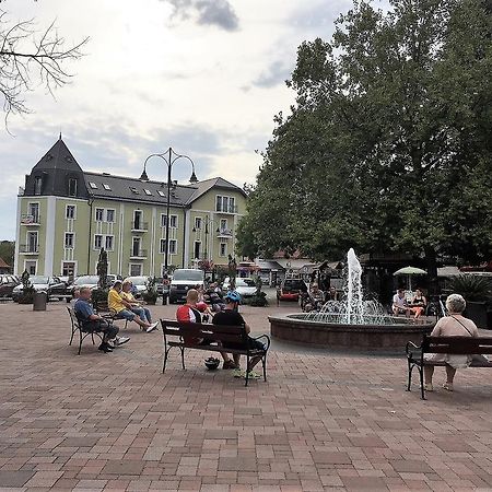 Tulipán Apartman Balatonalmádi Exterior foto
