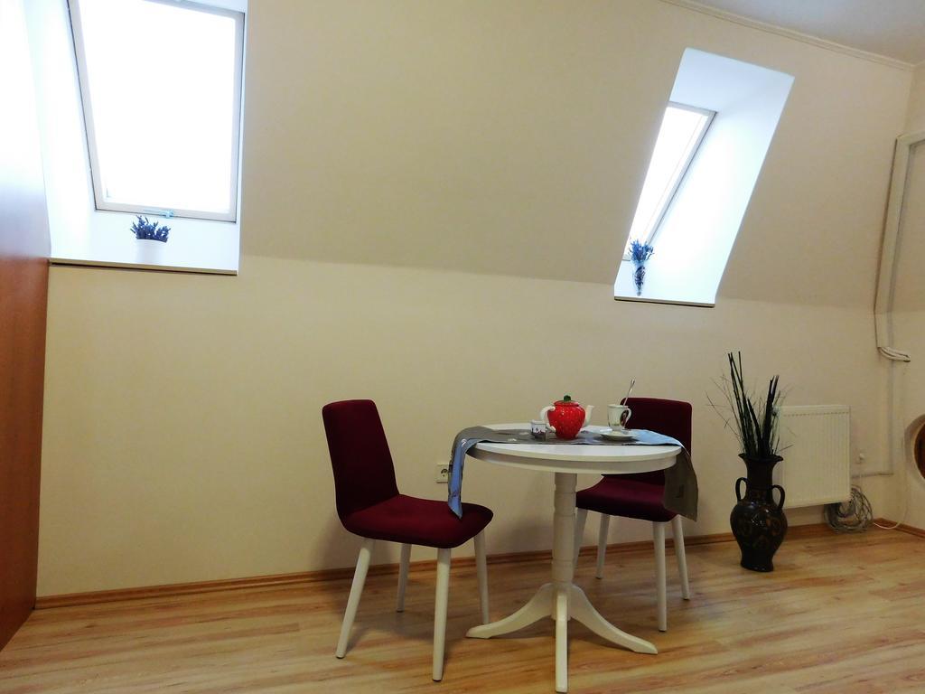 Tulipán Apartman Balatonalmádi Exterior foto