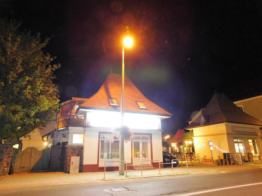 Tulipán Apartman Balatonalmádi Exterior foto